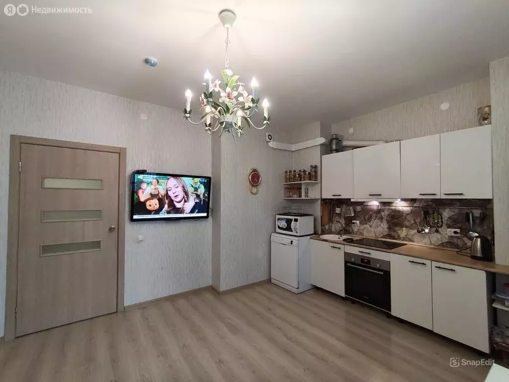 3-комнатная квартира: Пермь, улица Революции, 52В (70 м) - Фото 2