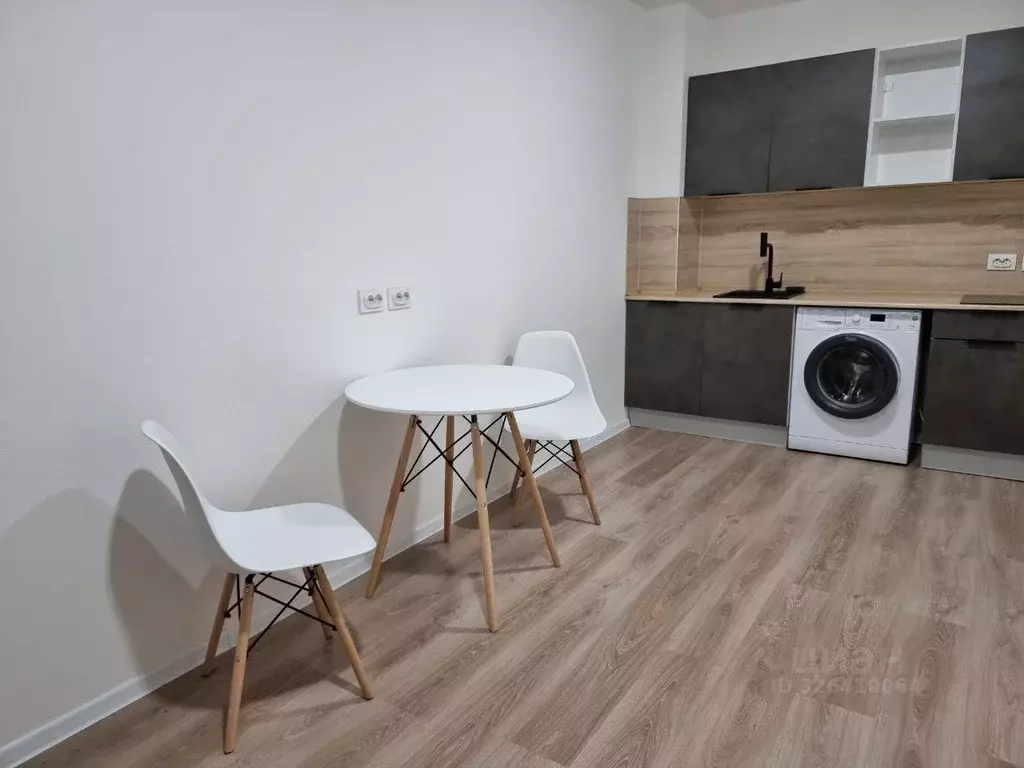 1-к кв. Санкт-Петербург ул. Пахомовская, 18к2 (33.7 м) - Фото 1