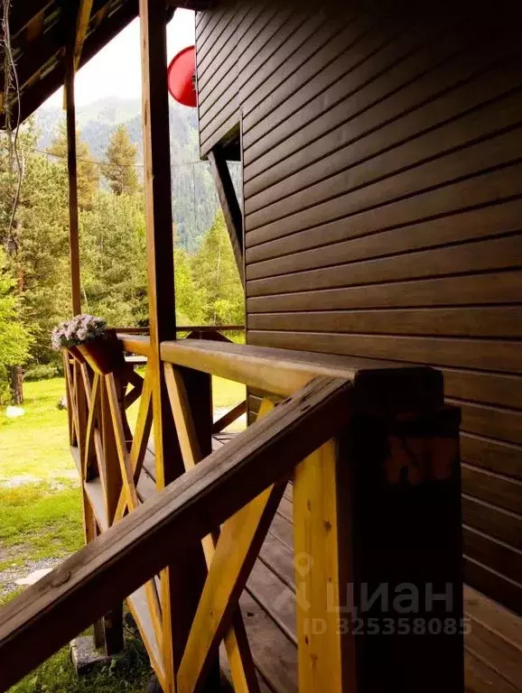 Дом в Карачаево-Черкесия, Зеленчукский район, с. Архыз  (82 м) - Фото 2