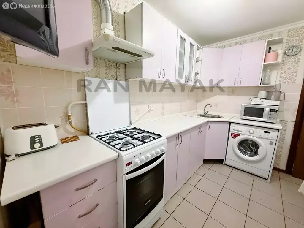 2-комнатная квартира: Майкоп, Пролетарская улица, 400 (53 м) - Фото 0