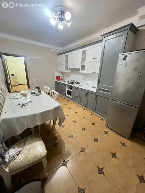 2-комнатная квартира: Махачкала, улица Даниялова, 100 (60 м) - Фото 2