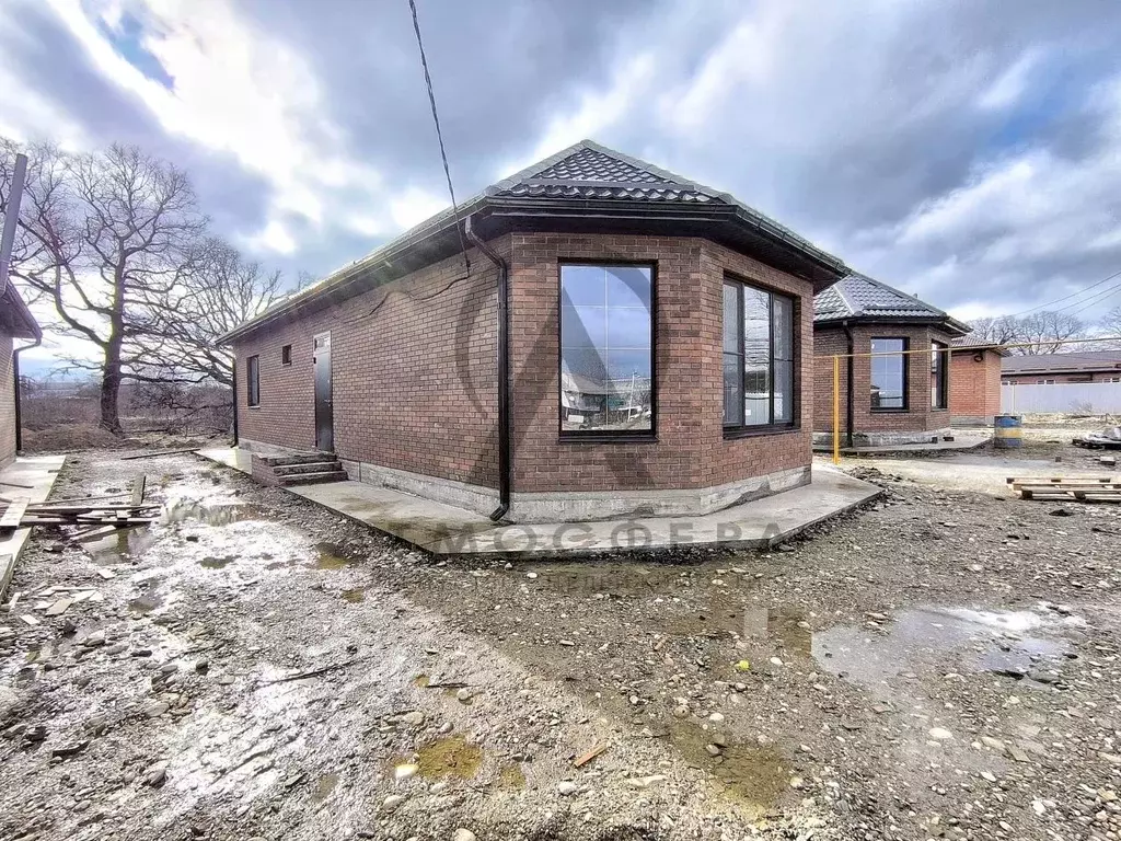 Дом в Краснодарский край, Апшеронск Механическая ул., 37 (94 м) - Фото 1