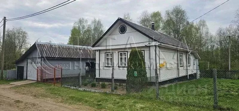 Дом в Ленинградская область, Подпорожский район, Важинское городское ... - Фото 2