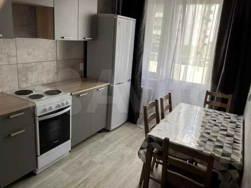 1-к. квартира, 36 м, 4/10 эт. - Фото 0