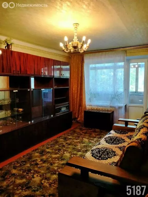 3-комнатная квартира: Аксай, улица Платова, 6 (58 м) - Фото 1