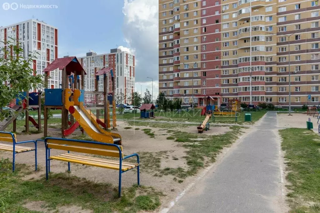 2-комнатная квартира: Тюмень, улица Андрея Бушуева, 4к1 (51.3 м) - Фото 0