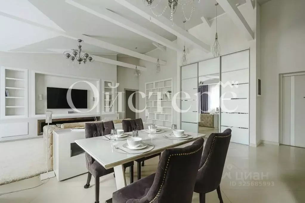 3-к кв. Санкт-Петербург ул. Большая Зеленина, 6 (105.4 м) - Фото 0