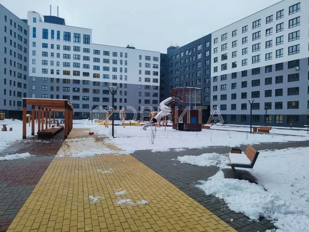 1-к кв. Тюменская область, Тюмень Рощино мкр, ул. Александра ... - Фото 0
