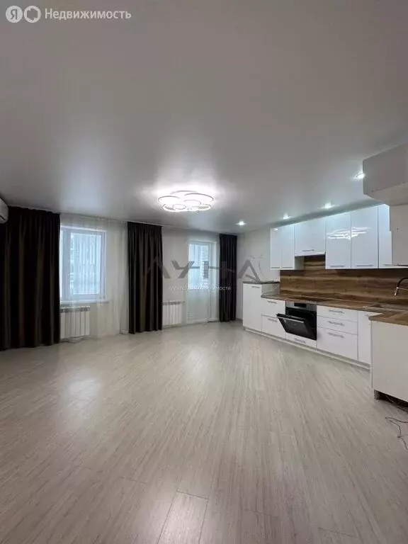 Квартира-студия: Набережные Челны, улица Аделя Кутуя, 16 (36 м) - Фото 0