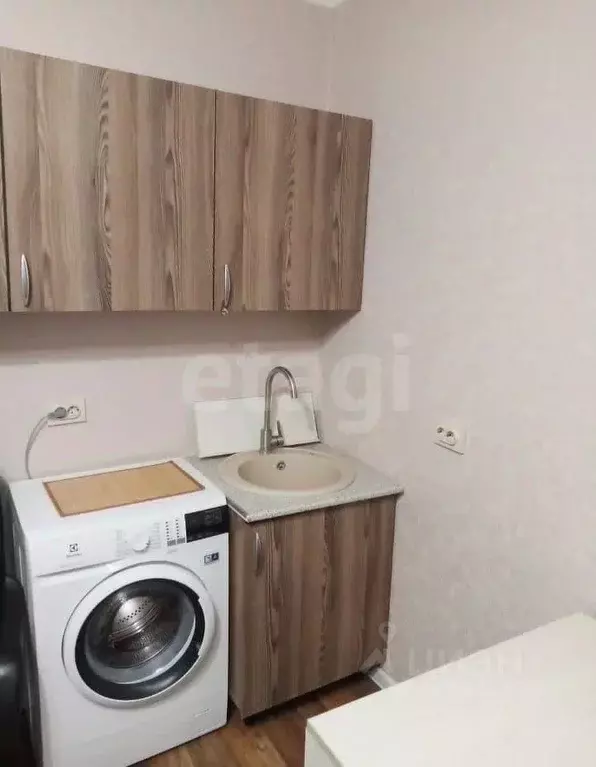 Студия Тюменская область, Тюмень ул. Парфенова, 20 (19.0 м) - Фото 0