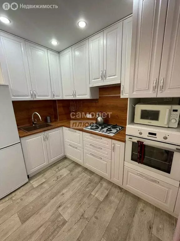 1-комнатная квартира: Октябрьский, Московский проспект, 8 (41.7 м) - Фото 1