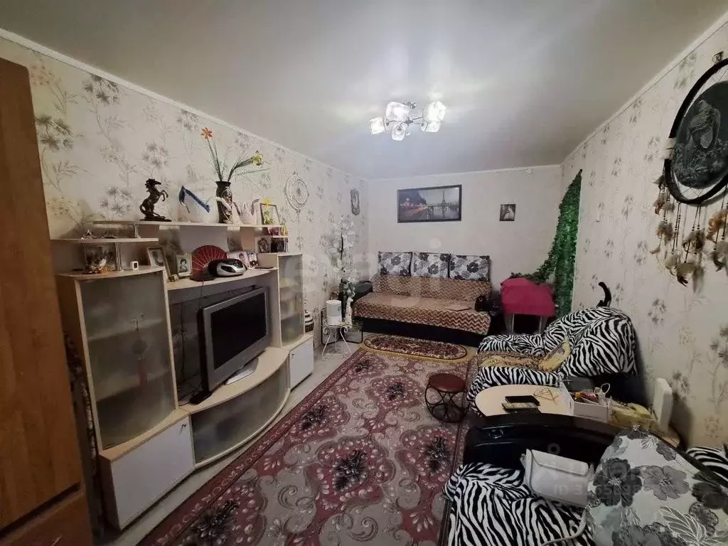 1-к кв. Пермский край, Чернушка ул. Нефтяников, 8Б (30.3 м) - Фото 0