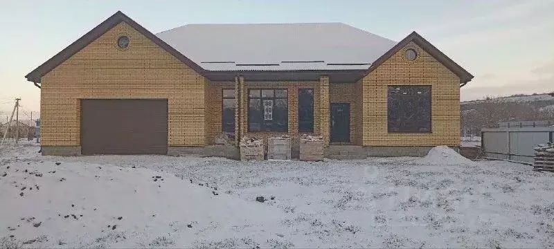 Дом в Ставропольский край, Изобильненский муниципальный округ, с. ... - Фото 2