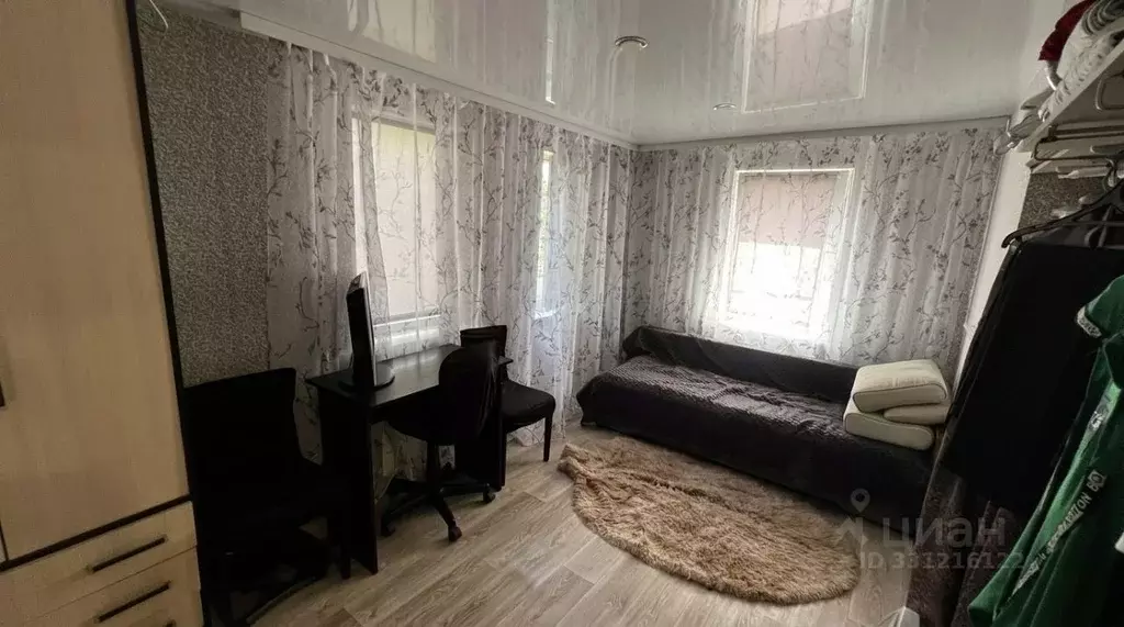 Дом в Волгоградская область, Волгоград Азовская ул. (49 м) - Фото 1