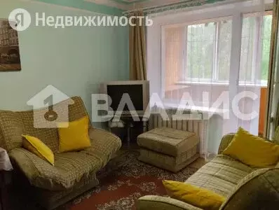 2-комнатная квартира: Тобольск, 6-й микрорайон, 11Б (46 м) - Фото 0