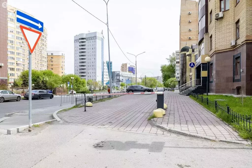 2-комнатная квартира: Тюмень, Комсомольская улица, 60 (73.3 м) - Фото 1