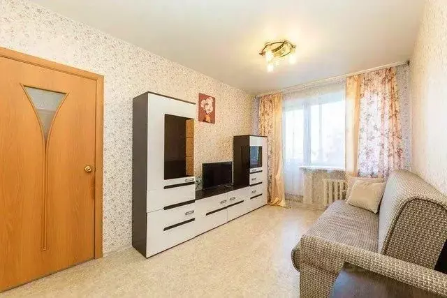 2-к кв. Пермский край, Пермь ул. Хохрякова, 25 (46.0 м) - Фото 0
