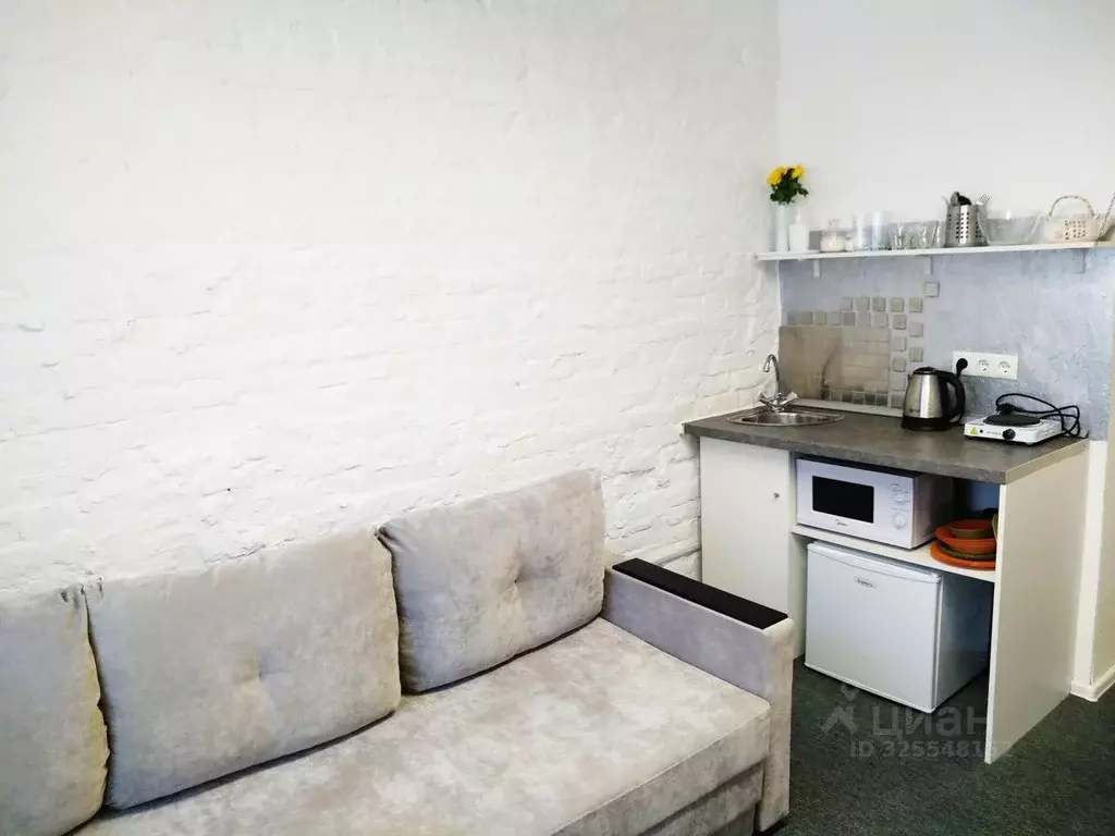 Комната Санкт-Петербург 4-я Васильевского острова линия, 53 (15.0 м) - Фото 1