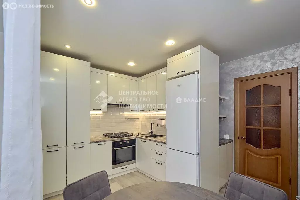 2-комнатная квартира: Рязань, Вокзальная улица, 61 (59.3 м) - Фото 1