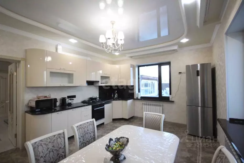 Дом в Ямало-Ненецкий АО, Новый Уренгой Сатурн ТСН, ул. Любимая (208 м) - Фото 1