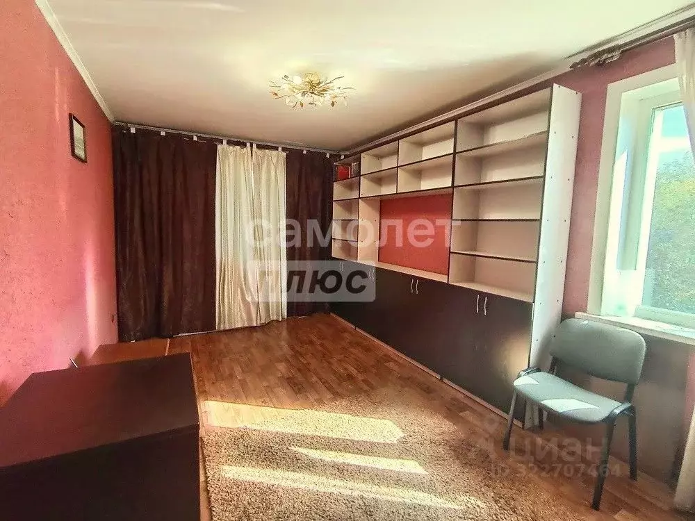 3-к кв. Сахалинская область, Южно-Сахалинск ул. Алексея Максимовича ... - Фото 2