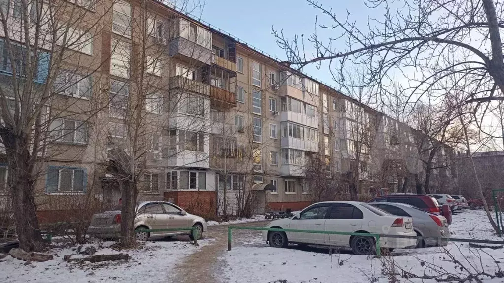 2-к кв. Омская область, Омск ул. 50 лет ВЛКСМ, 4Б (44.9 м) - Фото 1