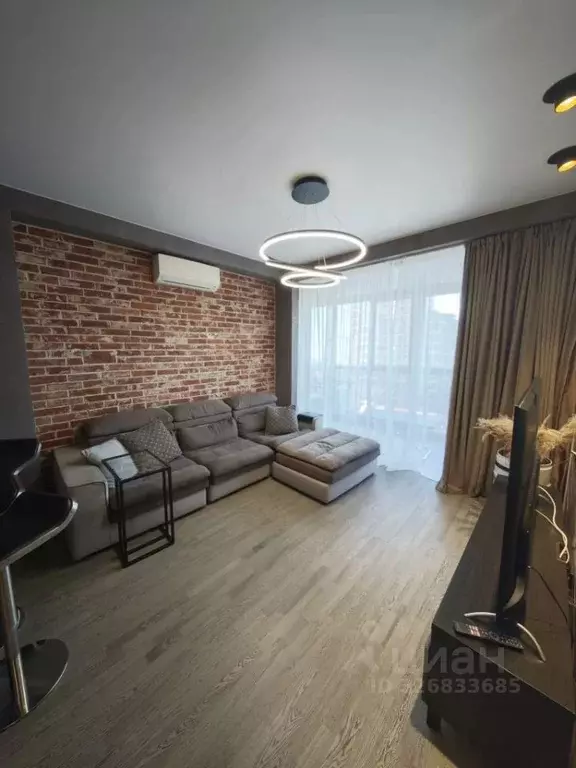 2-к кв. Приморский край, Владивосток ул. Прапорщика Комарова, 58 (56.0 ... - Фото 2