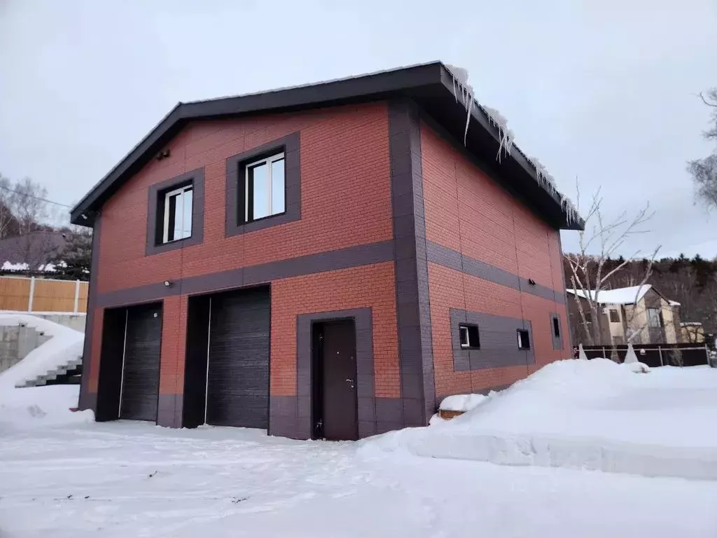 Дом в Сахалинская область, Южно-Сахалинск Горная ул., 6Б (200 м) - Фото 2