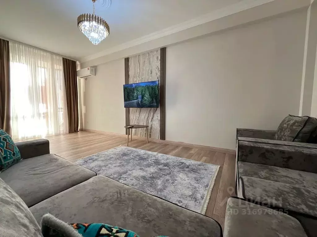 2-к кв. Дагестан, Махачкала ул. Мекегинская, 40 (70.0 м) - Фото 0