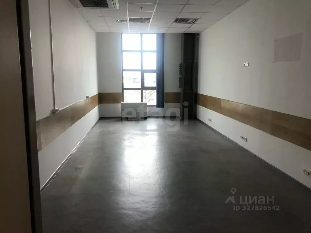 Офис в Сахалинская область, Южно-Сахалинск Коммунистический просп., ... - Фото 2