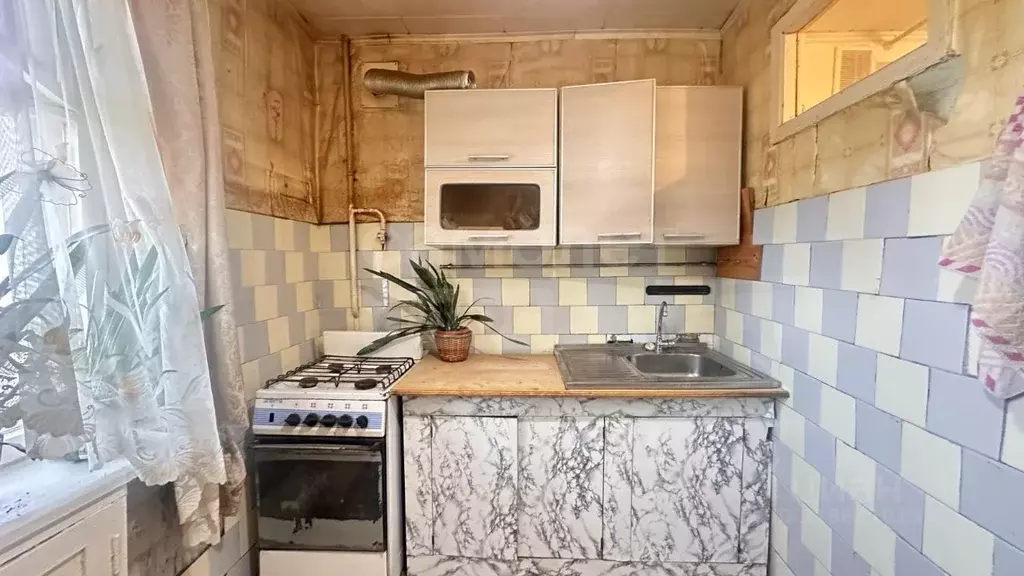 3-к кв. Оренбургская область, Оренбург Беляевская ул., 51 (52.3 м) - Фото 0