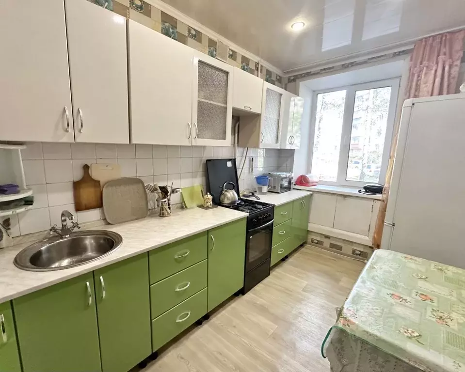 2-к кв. Брянская область, Брянск ул. Володарского, 72 (48.7 м) - Фото 0