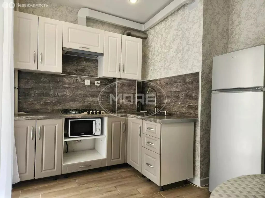 1-комнатная квартира: Калининград, Пригородная улица, 13к4 (40 м) - Фото 1