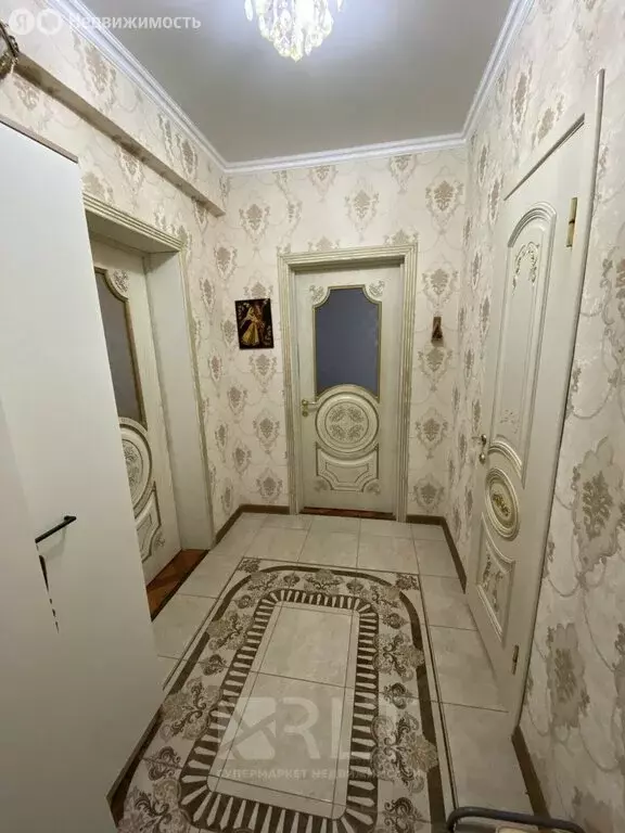 2-комнатная квартира: Каспийск, улица Амет-хан Султана, 25 (60 м) - Фото 0