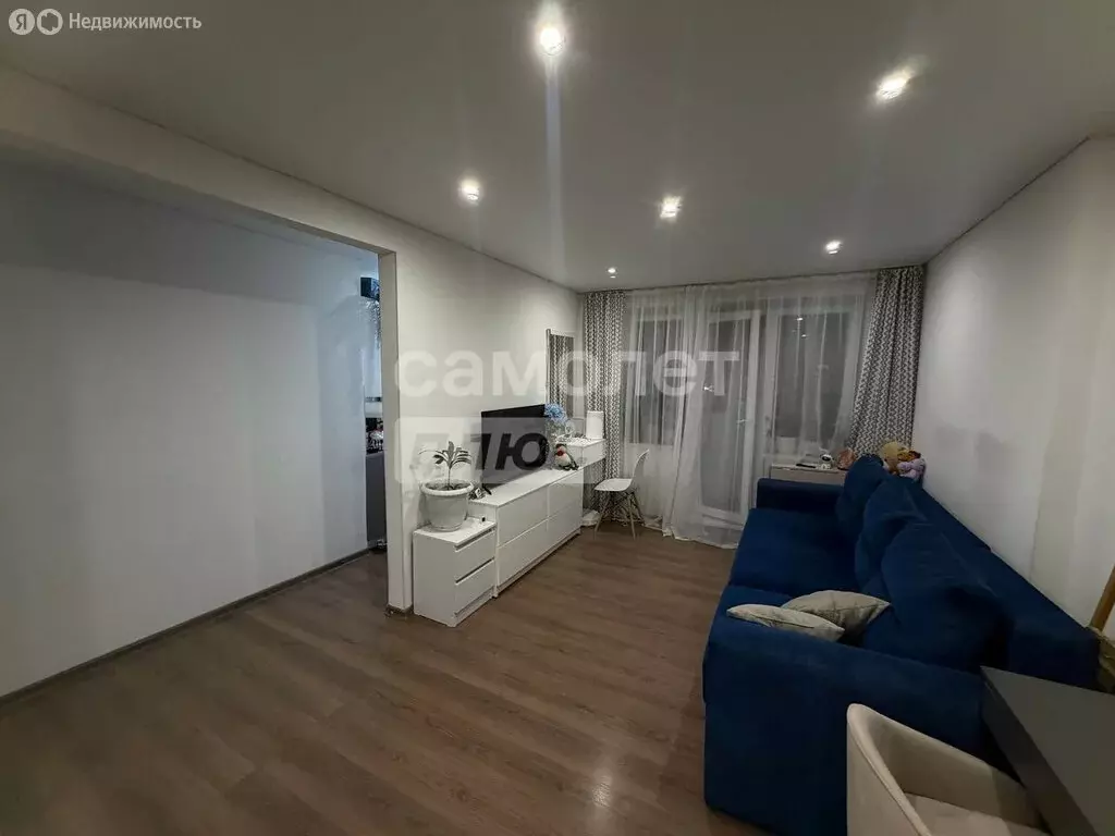 1-комнатная квартира: Златоуст, проспект имени Ю.А. Гагарина, 3-я ... - Фото 2