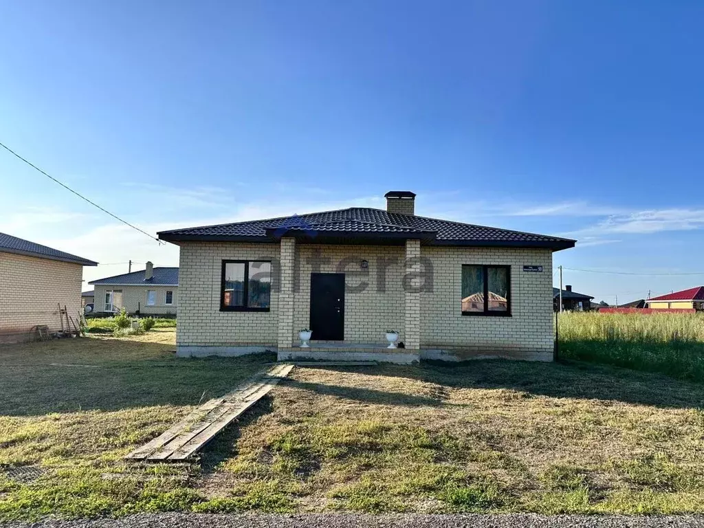 Дом в Татарстан, Лаишевский район, Егорьевское с/пос, д. Кзыл-Иль ул. ... - Фото 1