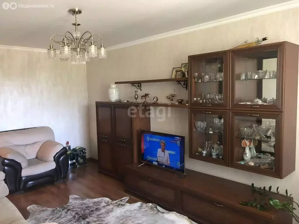 2-комнатная квартира: Семилуки, улица Гагарина, 43/1 (58 м) - Фото 1
