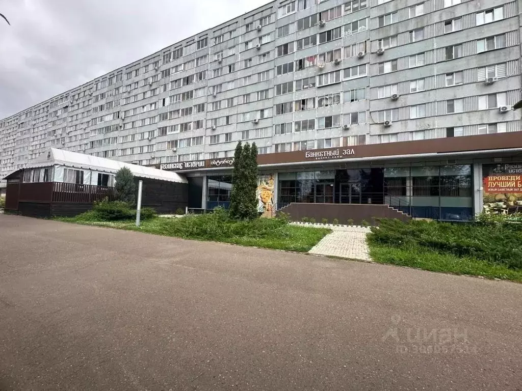 Помещение свободного назначения в Татарстан, Набережные Челны просп. ... - Фото 1