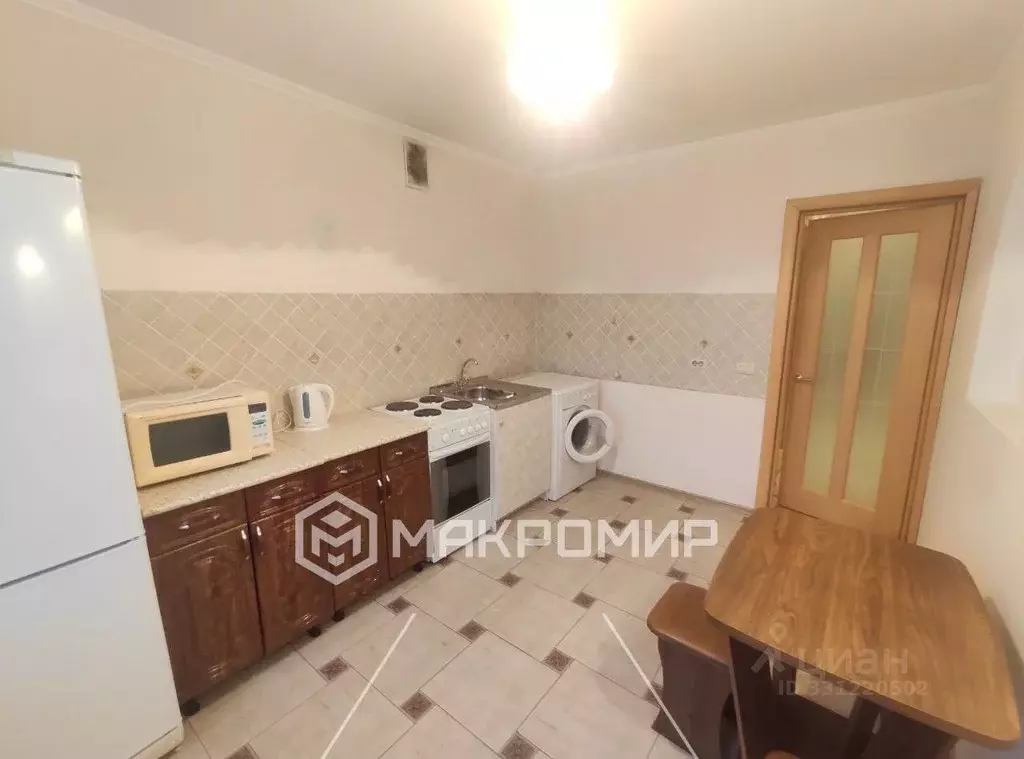 2-к кв. Брянская область, Брянск Московский просп., 148 (75.0 м) - Фото 1