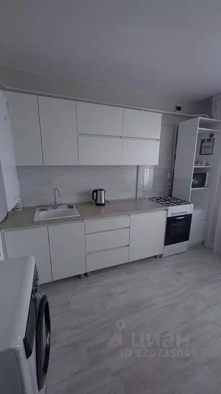 2-к кв. Краснодарский край, Тихорецк Краснооктябрьская ул., 60 (52.0 ... - Фото 1