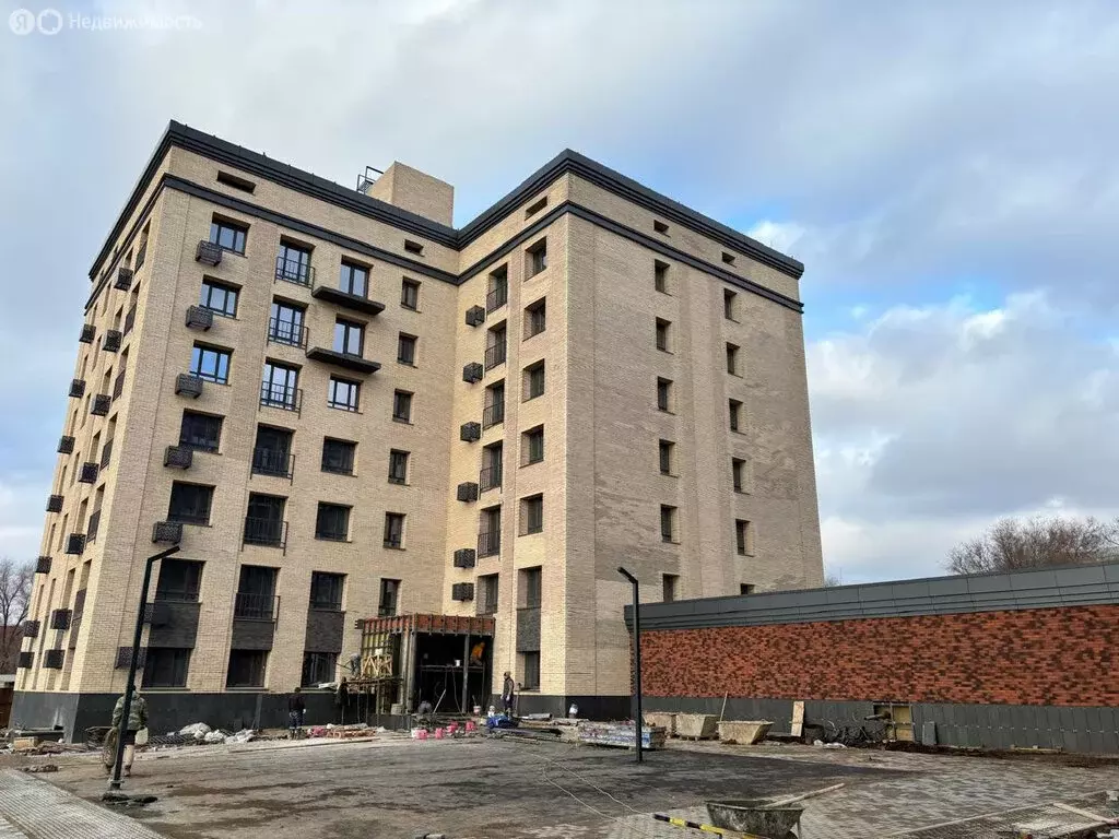 3-комнатная квартира: Оренбург, Яицкая улица, 11 (82 м) - Фото 1