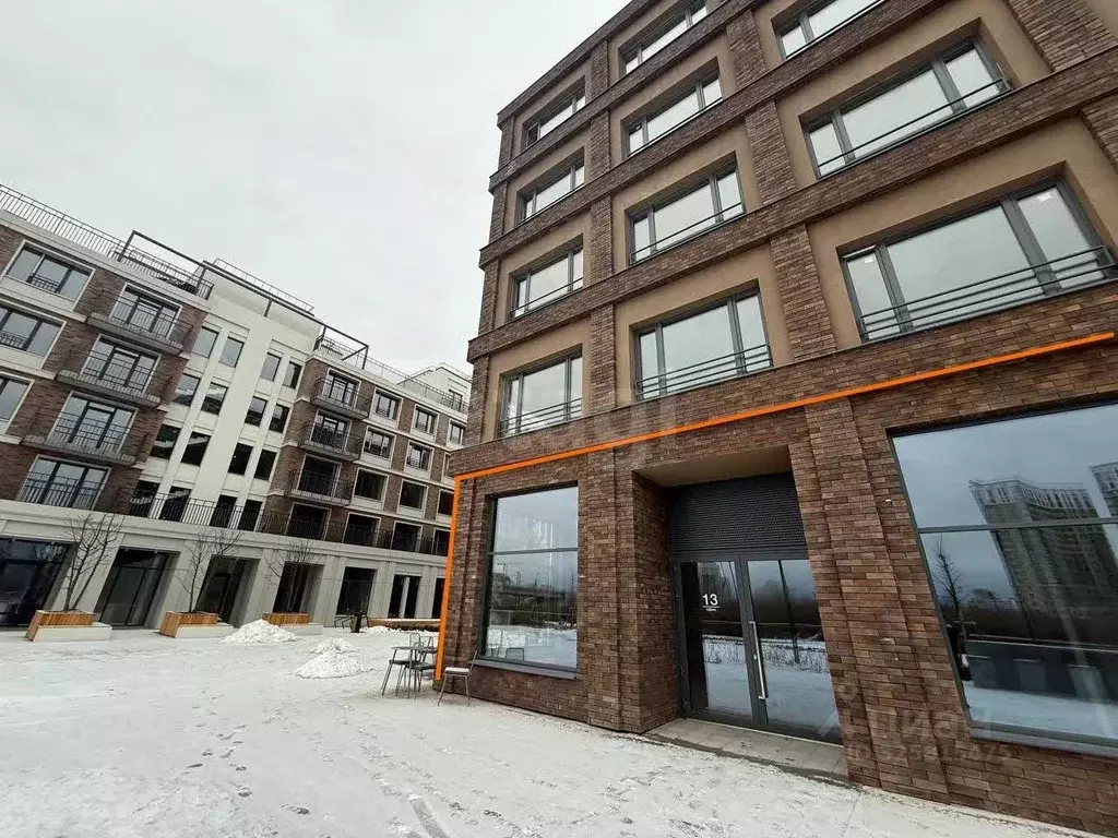 Помещение свободного назначения в Тюменская область, Тюмень Причальная ... - Фото 1