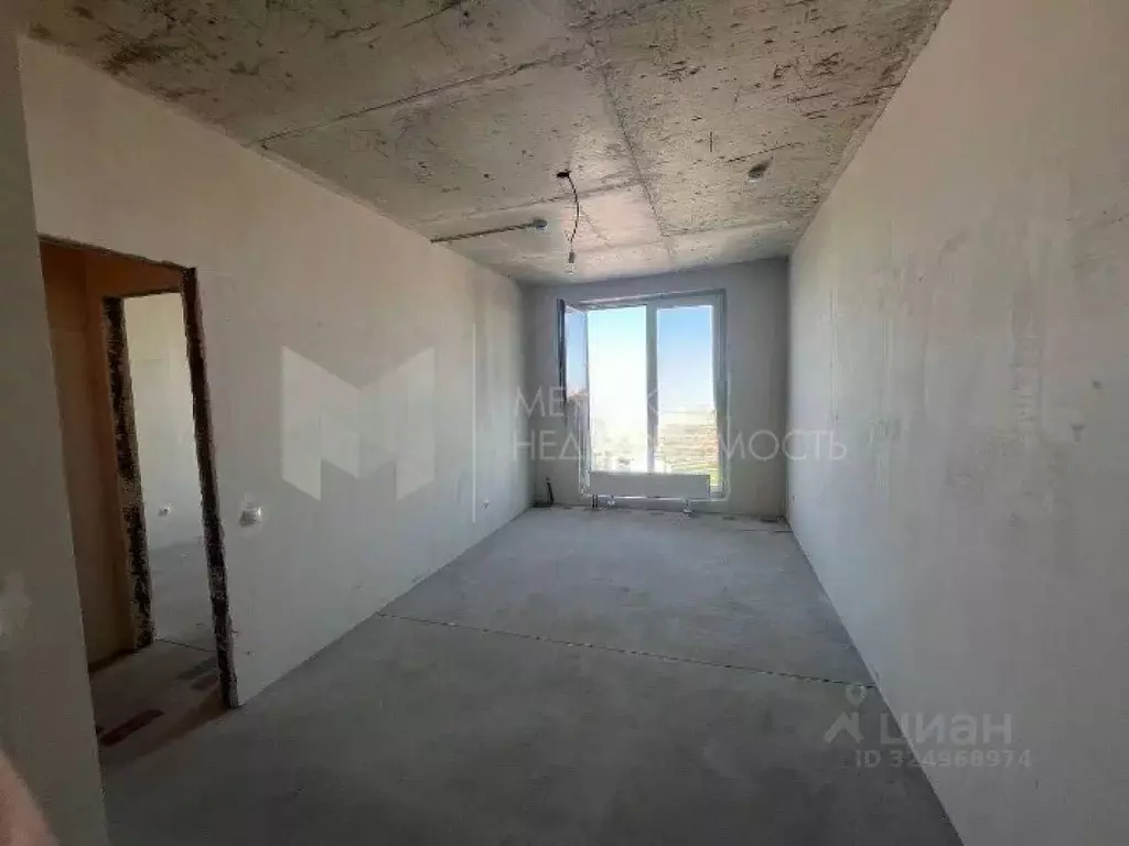 1-к кв. Тюменская область, Тюмень ул. Фармана Салманова, 17 (36.0 м) - Фото 2