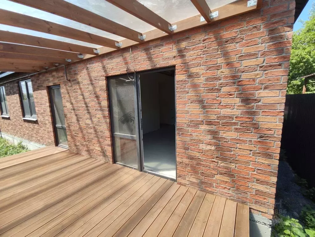 Дом в Ростовская область, Батайск ул. Ленина, 68 (100 м) - Фото 2