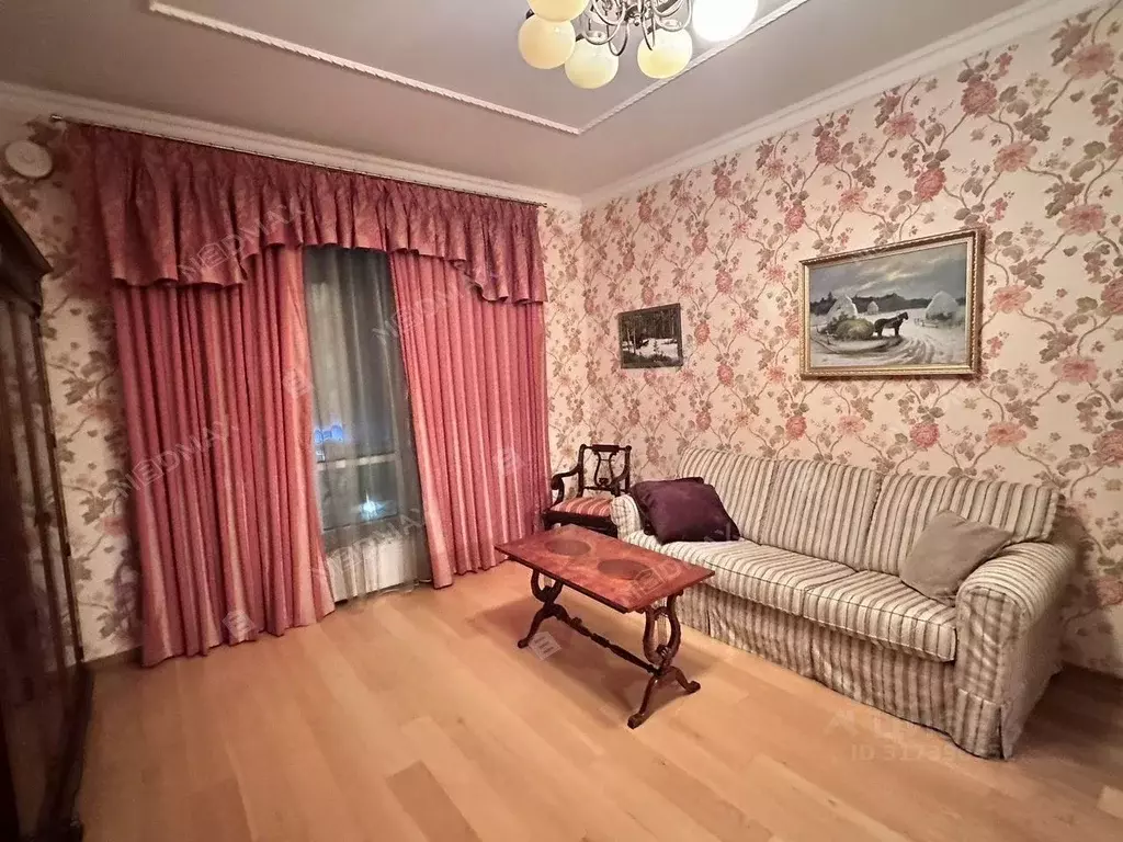 2-к кв. Санкт-Петербург 10-я Васильевского острова линия, 17к2 (75.6 ... - Фото 0