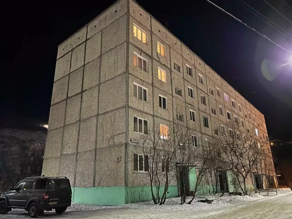 2-к кв. Мурманская область, Кировск Олимпийская ул., 87 (51.0 м) - Фото 0