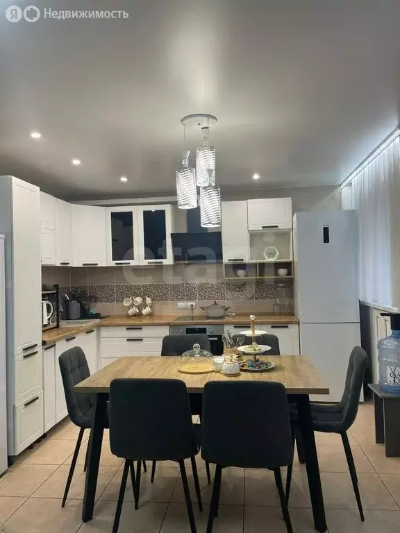 4-комнатная квартира: Горно-Алтайск, улица Строителей, 4 (74 м) - Фото 1