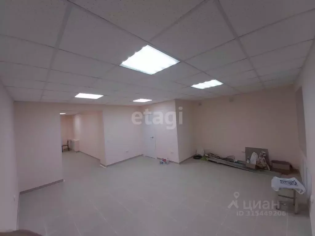 Помещение свободного назначения в Свердловская область, Горноуральский ... - Фото 1