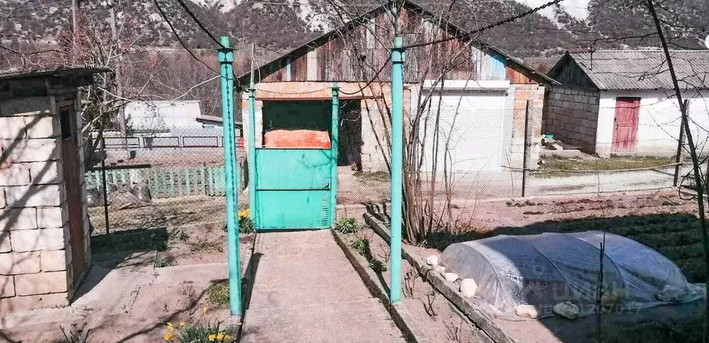 Дом в Крым, Бахчисарайский район, Куйбышевское с/пос, с. Большое ... - Фото 1