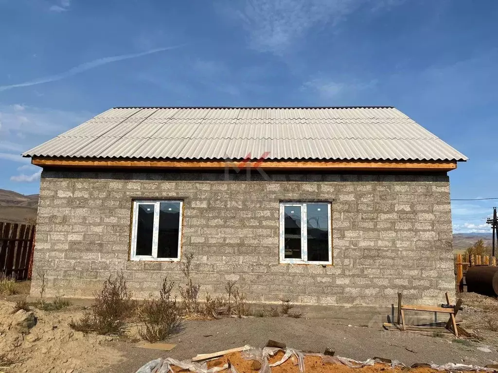 Дом в Тыва, Пий-Хемский кожуун, с. Сесерлиг  (65 м) - Фото 1